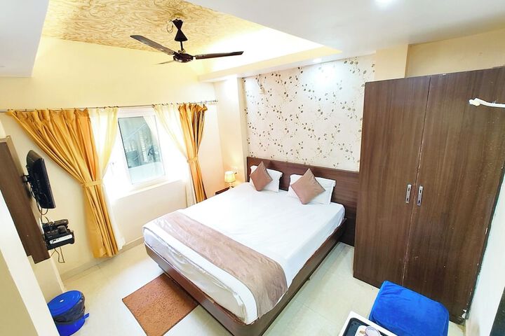 Room 5 of 31