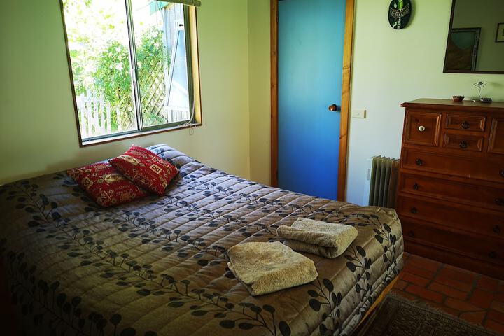 Room 5 of 25