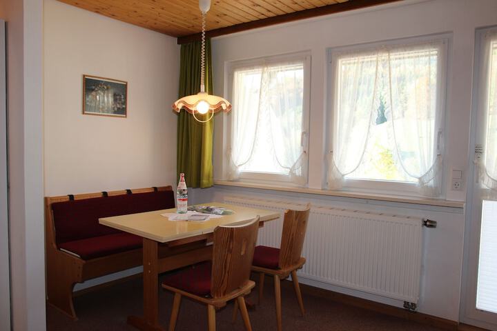 Room 30 of 86