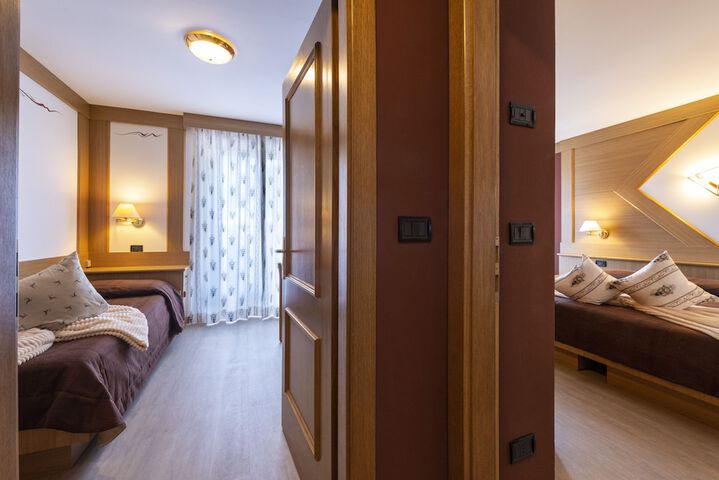 Room 13 of 113
