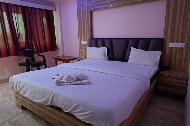 Room 10 of 23