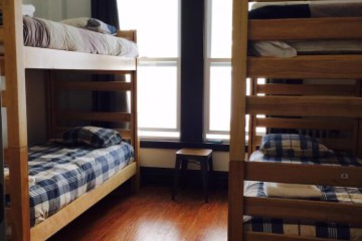 Room 17 of 40