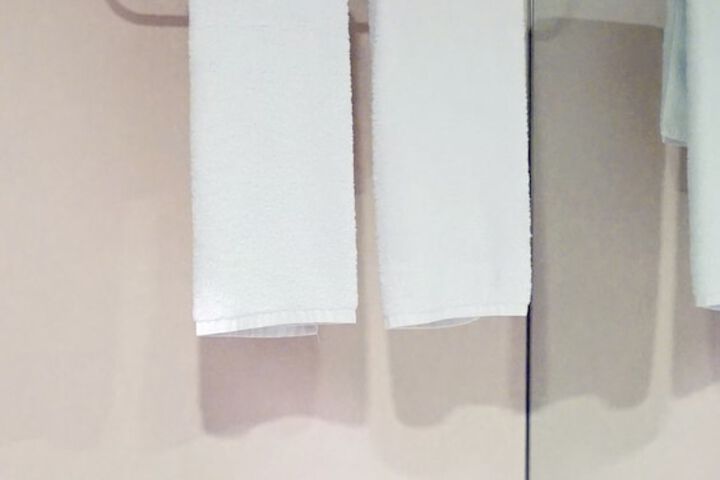 Room 16 of 22