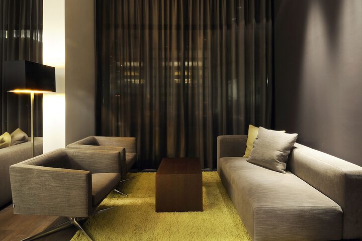 Entrance & Lobby