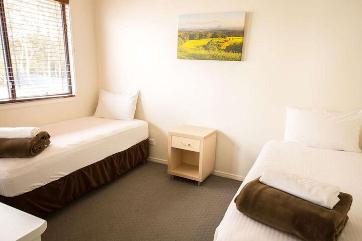 Room 6 of 36