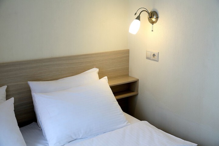 Room 3 of 17