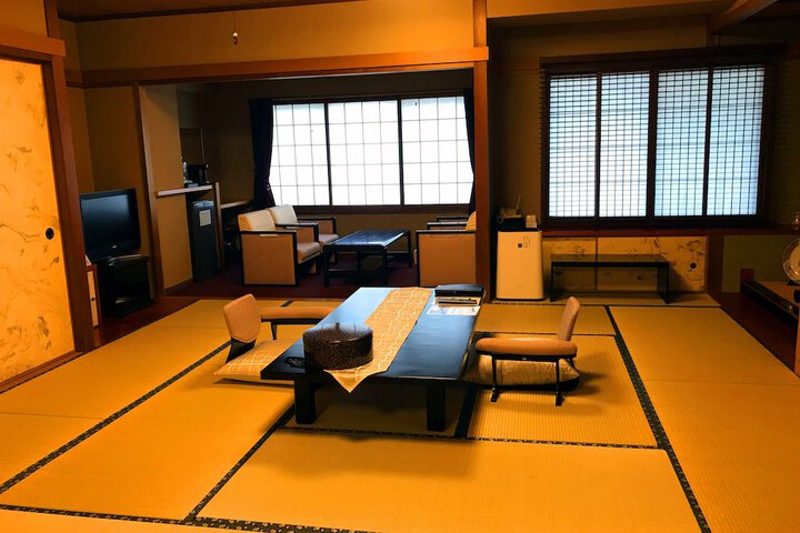 Room 21 of 80
