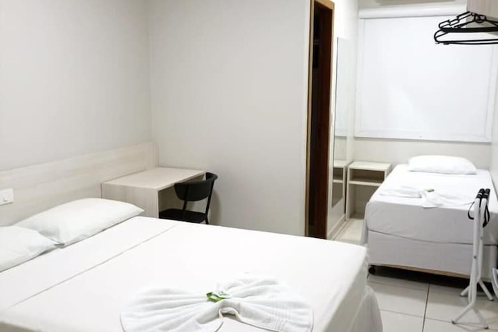 Room 17 of 29