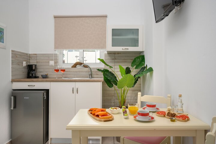 Dining Photos