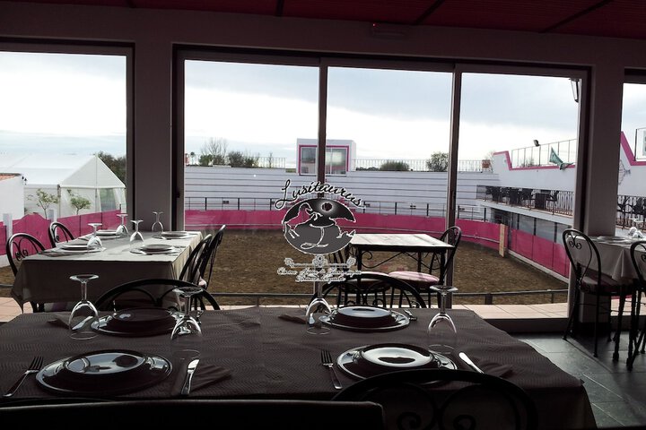 Dining 55 of 70