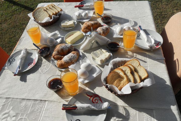 Breakfast/Coffee Service 31 of 41