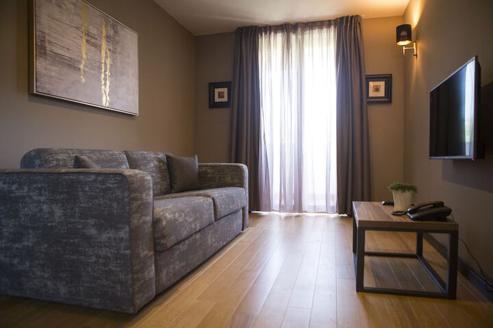 Room 14 of 38