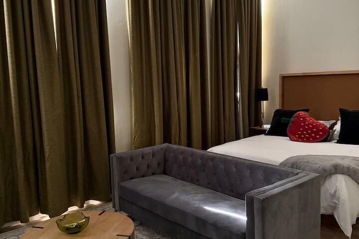 Room 55 of 153