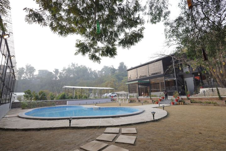 Pool 27 of 42