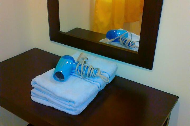 Room 25 of 27