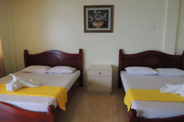 Room 14 of 36
