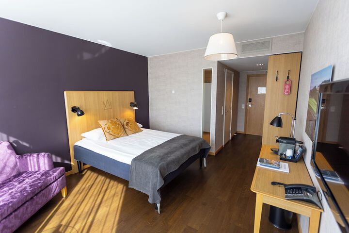 Room 9 of 58