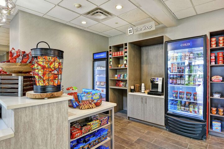 Snack bar