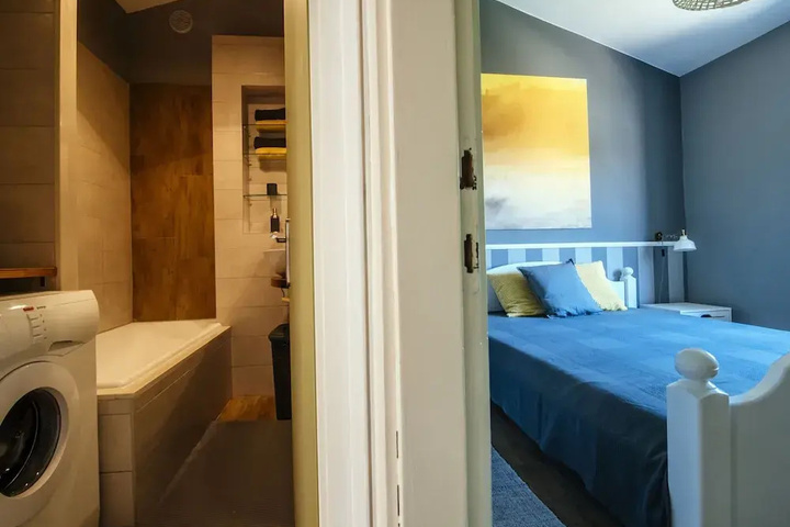 Room 5 of 20