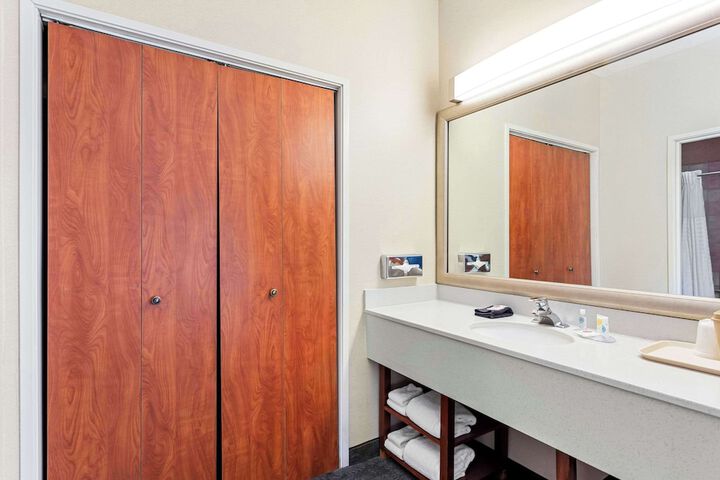 Room 29 of 54