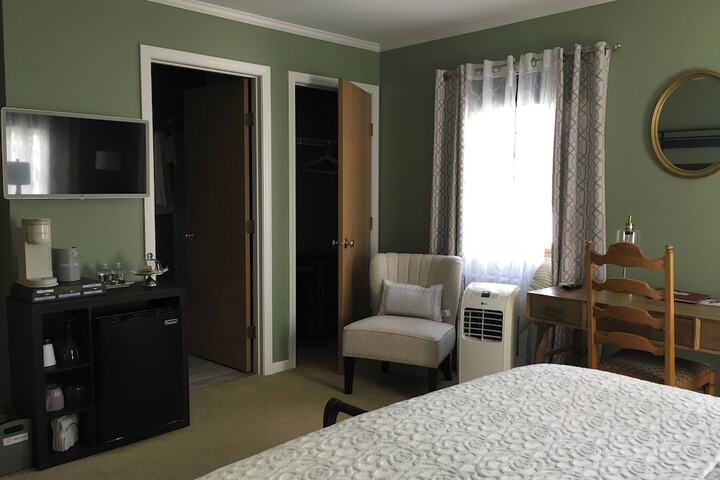Room 6 of 46