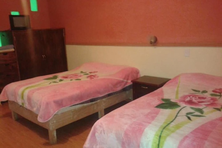 Room 2 of 19
