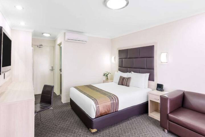 Room 12 of 29