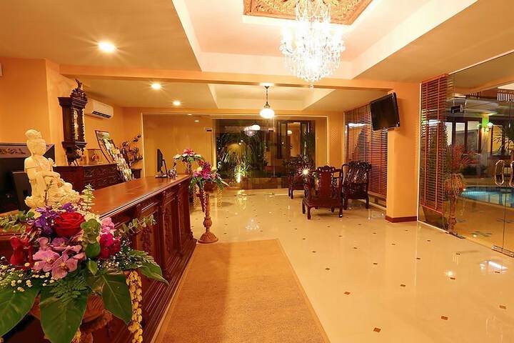 Hotel Interior 3 of 95