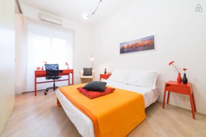 Room 14 of 21