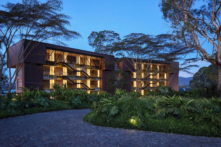 Hotel 119 of 132