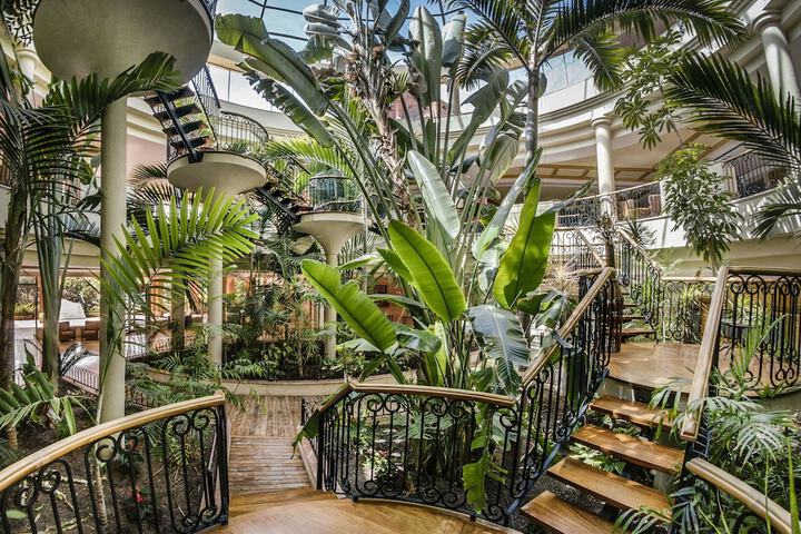 Hotel Lobby