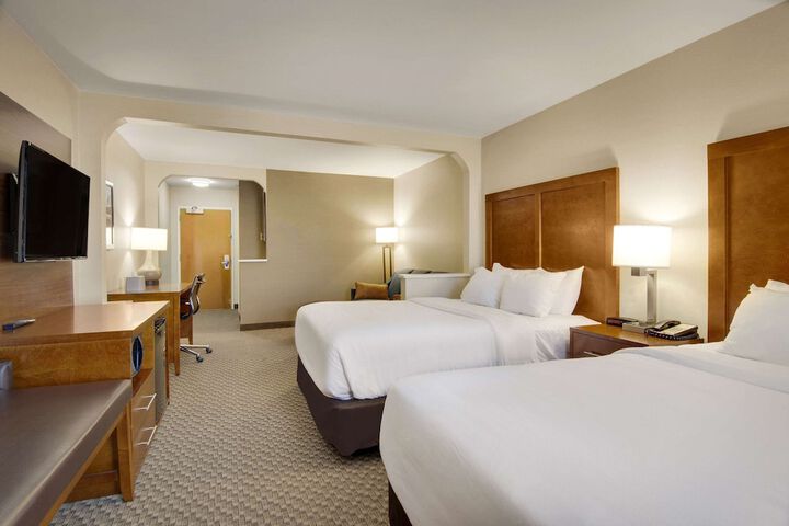 Room 21 of 36