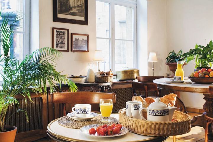 Breakfast/Coffee Service 42 of 56