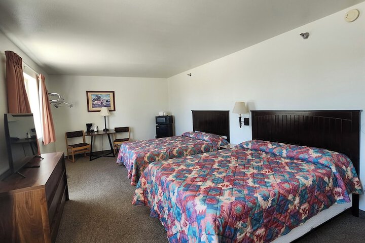 Room 6 of 6