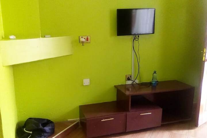 Room 15 of 29