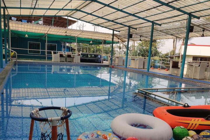Pool 9 of 22