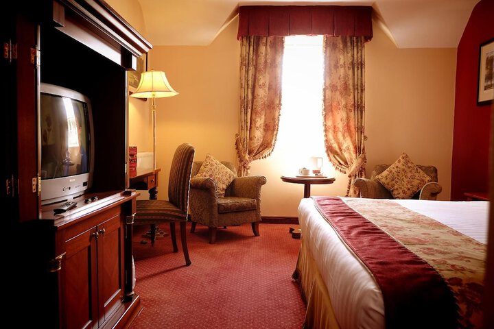 Room 15 of 53