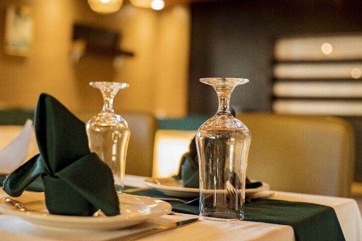Dining 52 of 61