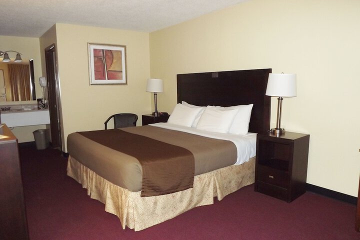 Single King Bed (1 of 6)