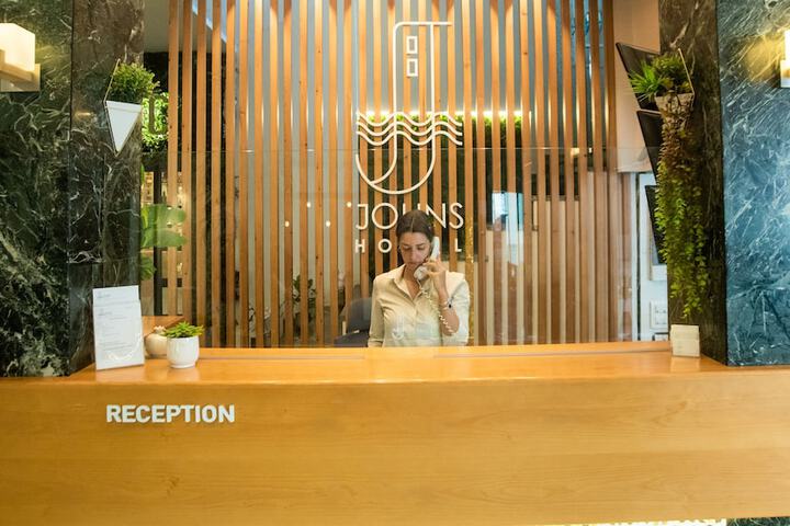 Hotel Interior 4 of 137