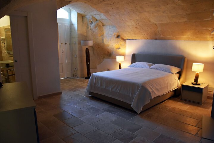 Room 5 of 69