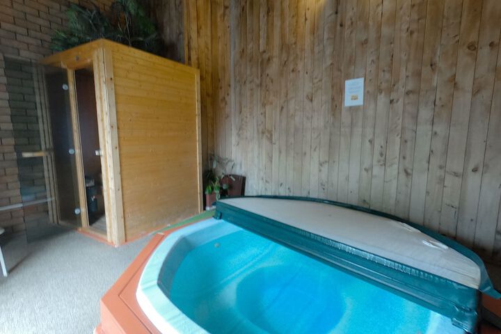 Spa 64 of 67