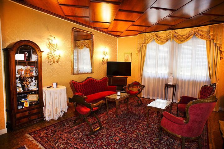 Hotel Interior 4 of 67