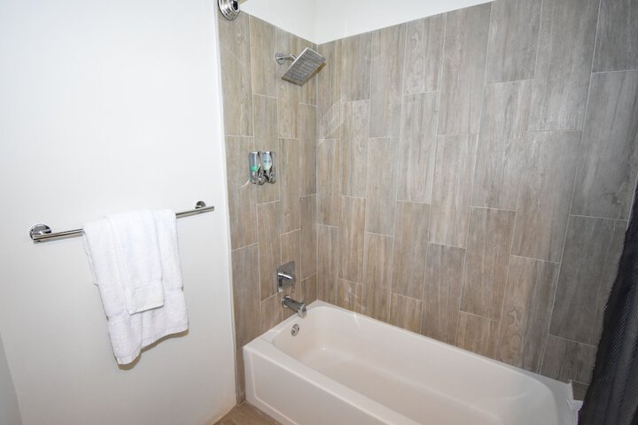 Room 16 of 23