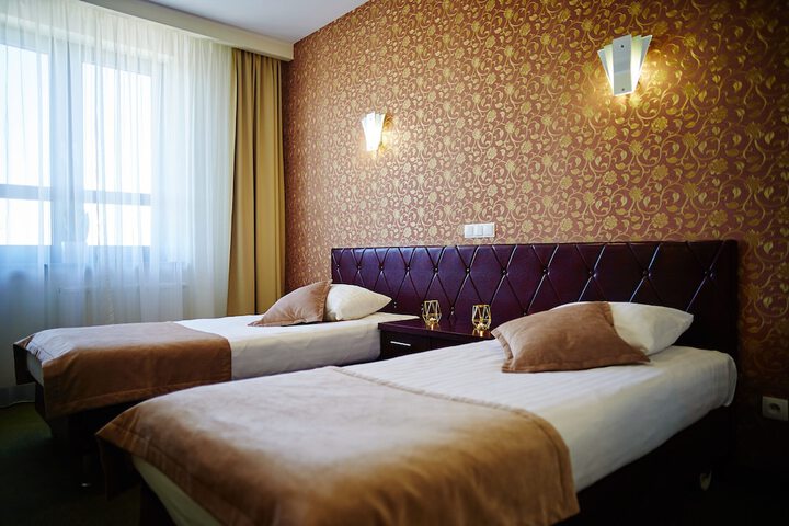 Room 9 of 43