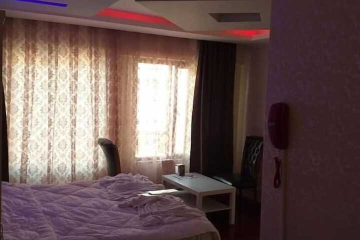 Room 15 of 25