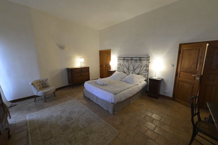 Room 6 of 78