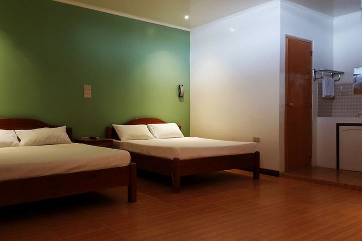 Room 3 of 71