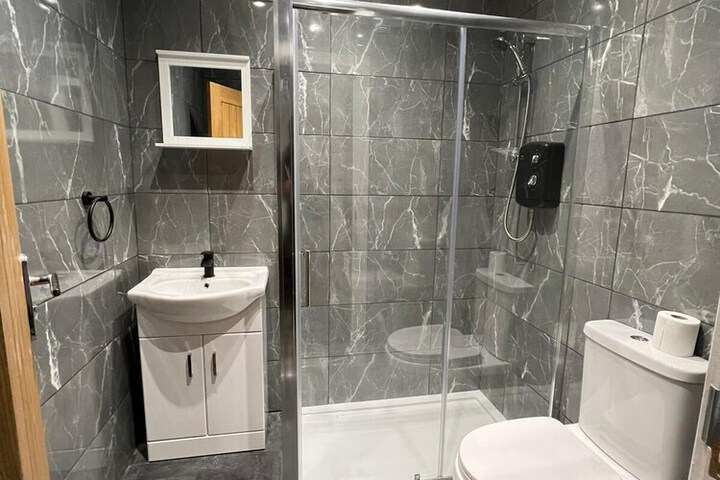 Room 10 of 46