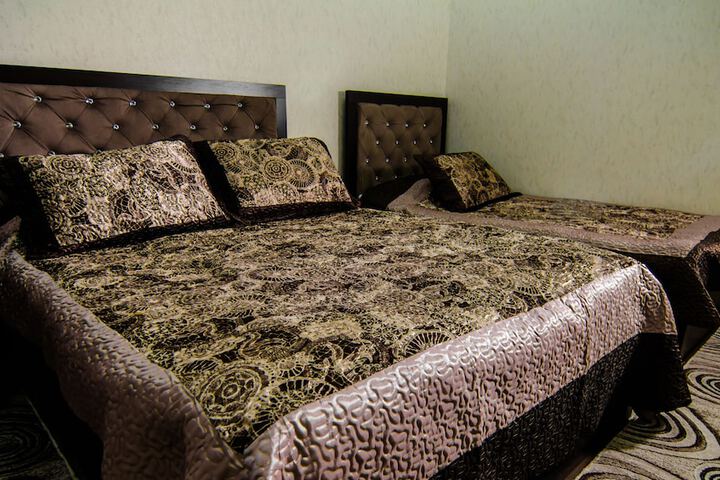 Room 4 of 53